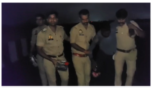 रायबरेली पुलिस की बड़ी सफलता: मुठभेड़ के बाद 5 शातिर बदमाश गिरफ्तार, 12.80 किलो चोरी के आभूषण, अवैध तमंचे और कार बरामद