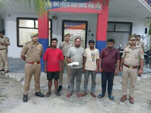 मेरठ में पुलिस मुठभेड़ के बाद चार बदमाश गिरफ्तार, फैक्ट्री गार्डों को बंधक बनाकर लूटी गईं 30 एल्युमिनियम प्लेट बरामद